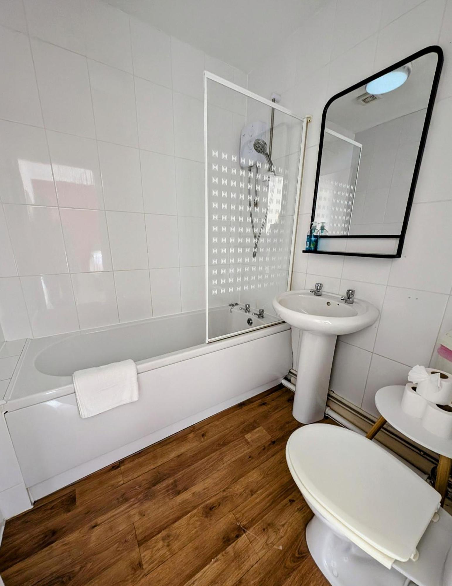 Oyo Aparthotel Hathern Buitenkant foto